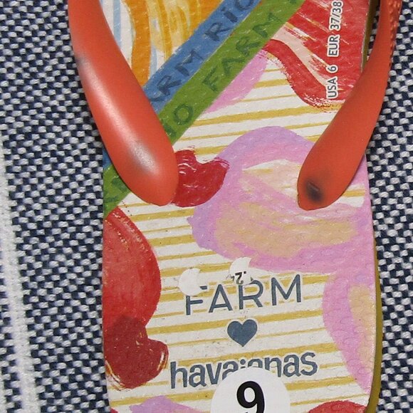Farm Rio X Havaianas Fruit Print Flip Flops SZ 6 NWOT - Picture 3 of 4